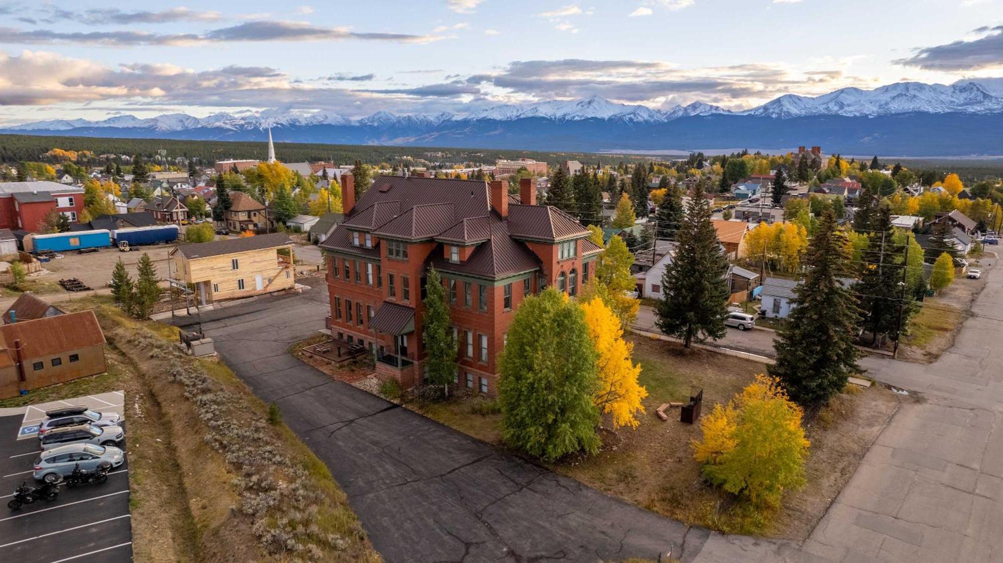 Villa Beautiful Mountain Views In Iconic Building Leadville Exterior foto