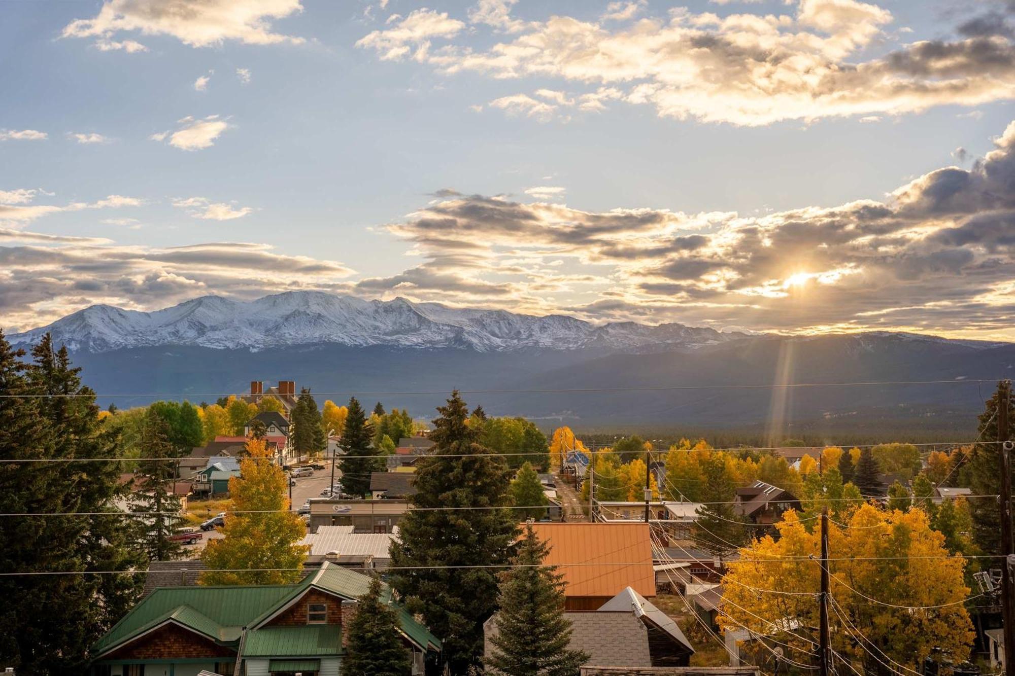 Villa Beautiful Mountain Views In Iconic Building Leadville Exterior foto